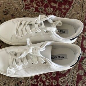 Steve Madden white sneaker with black worn 1x!